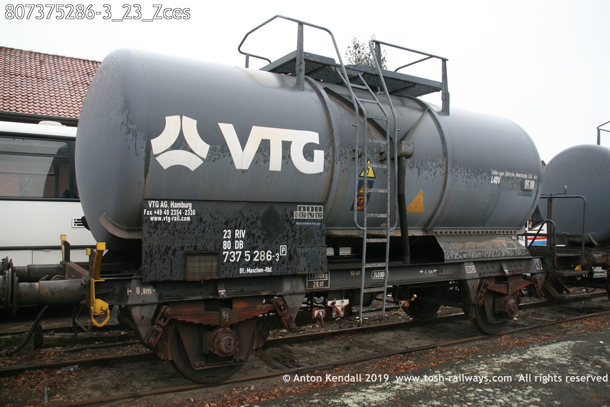 807375286-3_23_Zces.jpg